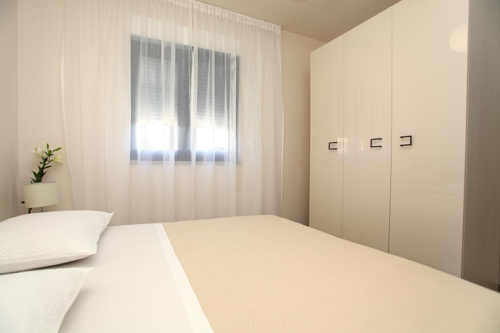 Apartments Villa Aquamarie Traù Esterno foto